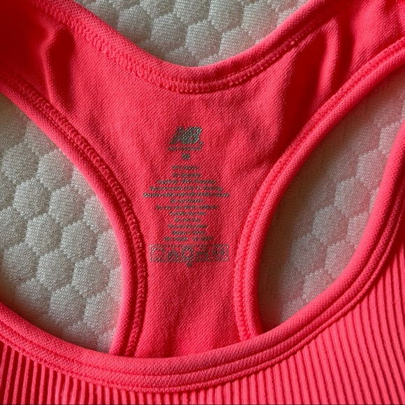 Neon Pink sports bra - Picture 3 of 3